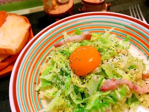 もりもり春キャベツの蕎麦粉カルボナーラ